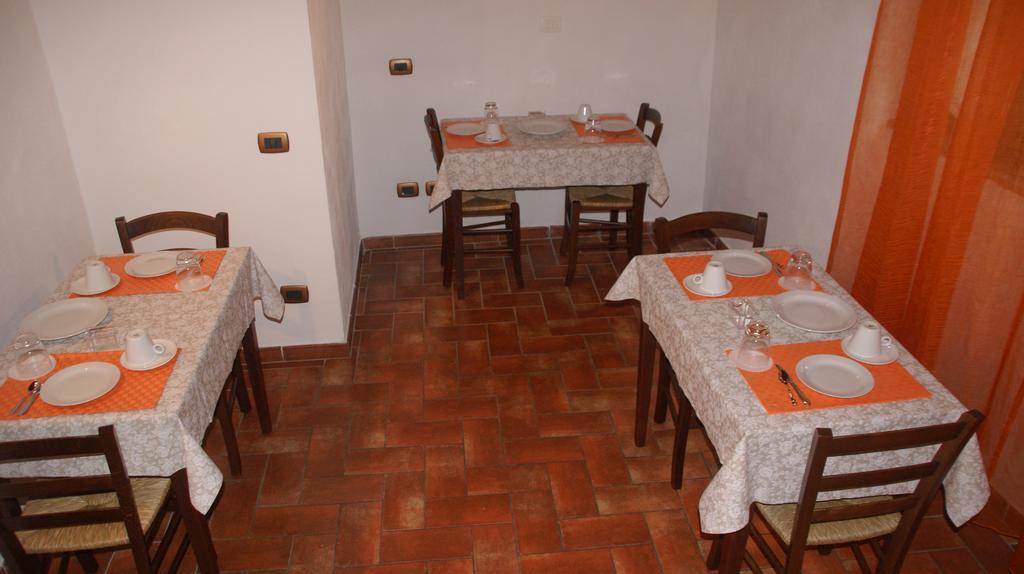 Acomodação com café da manhã  Il Pozzo Di Sant'andrea 2*